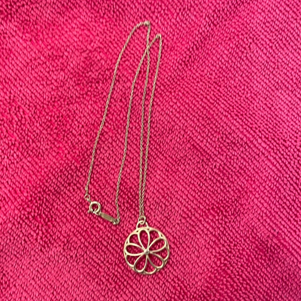 Tiffany sterling silver circle flower pendant necklace with small diamond center